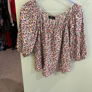 Pomander Place from Tuckernuck floral top